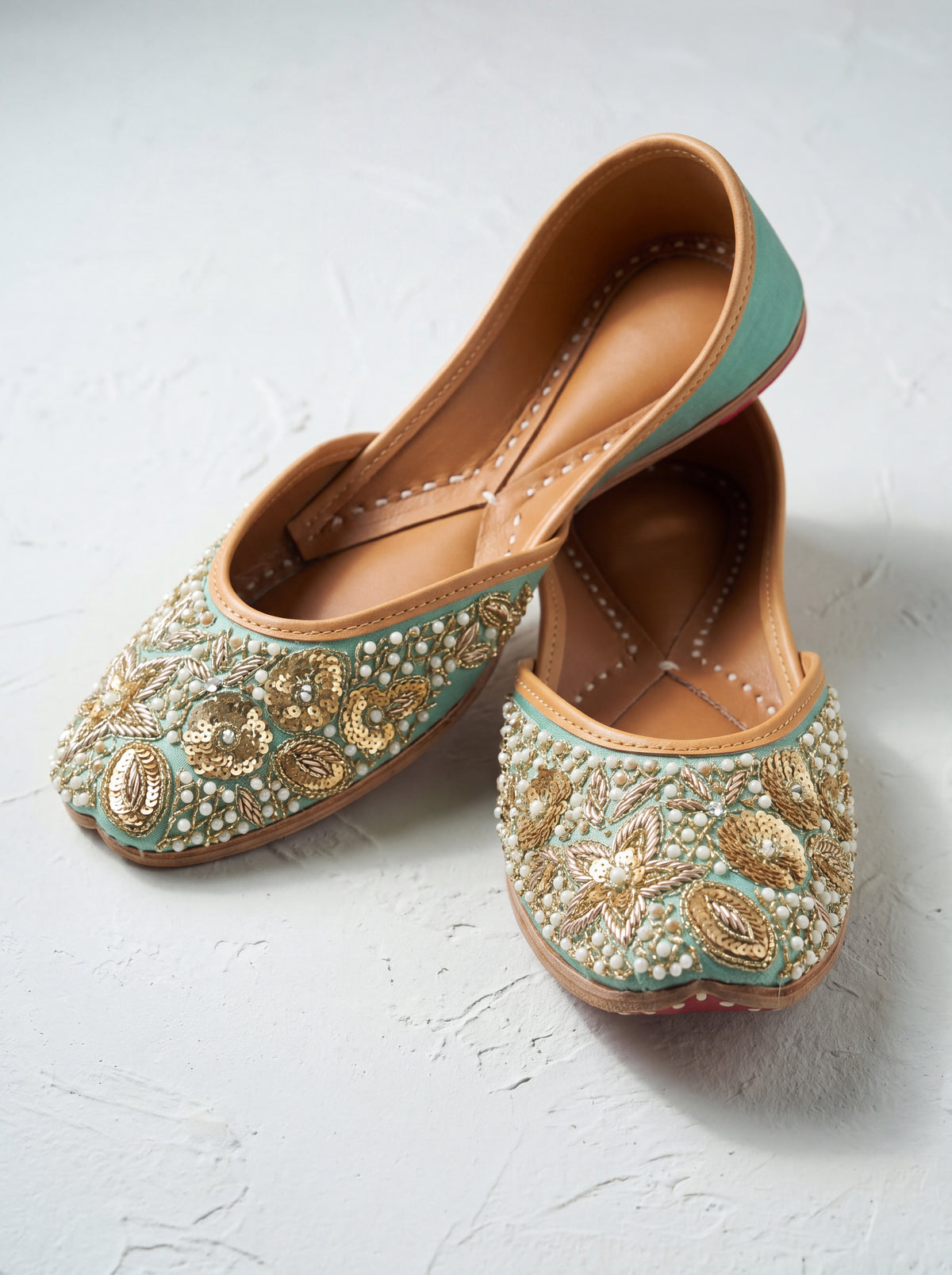 Mint Pearl & Zardozi Jutti