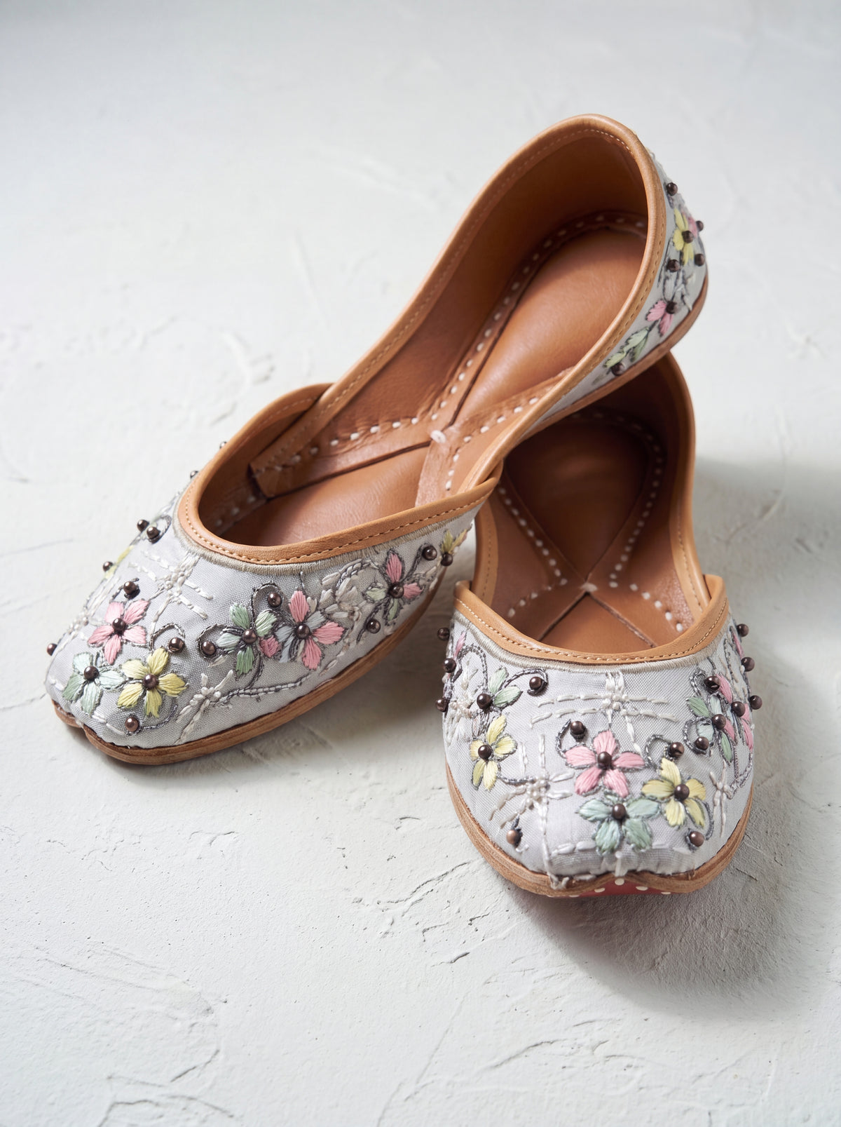 Grey Floral Embroidered Jutti