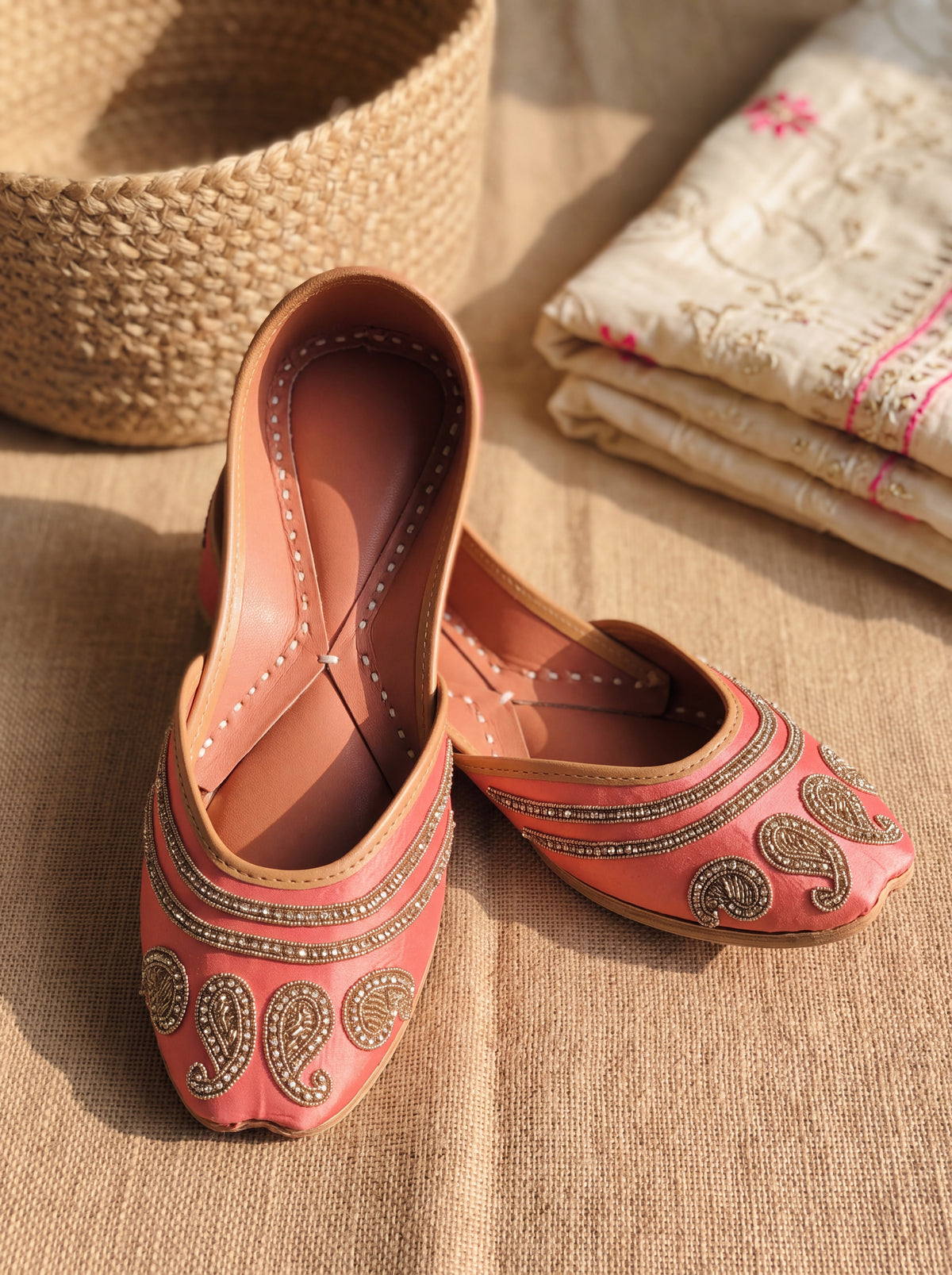 Coral Pink Paisley Embroidered Jutti