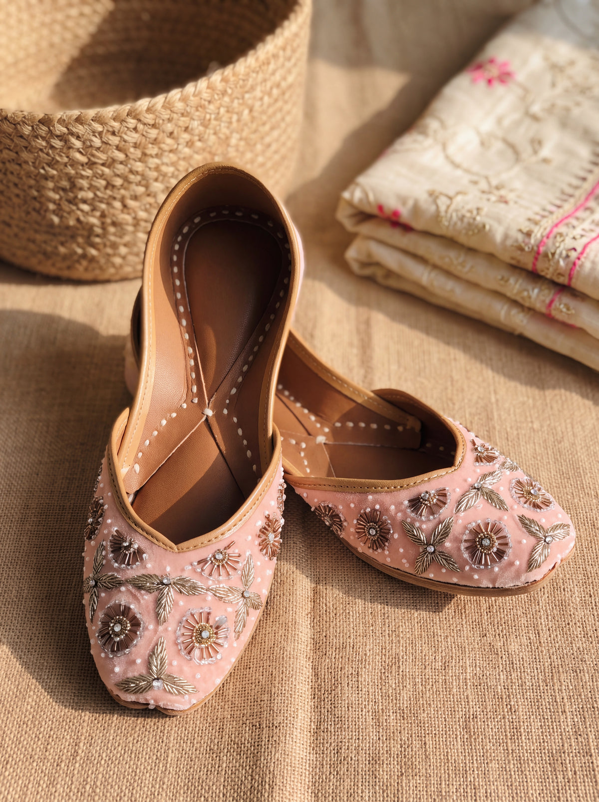 Royal Blush Pink Zardozi Jutti