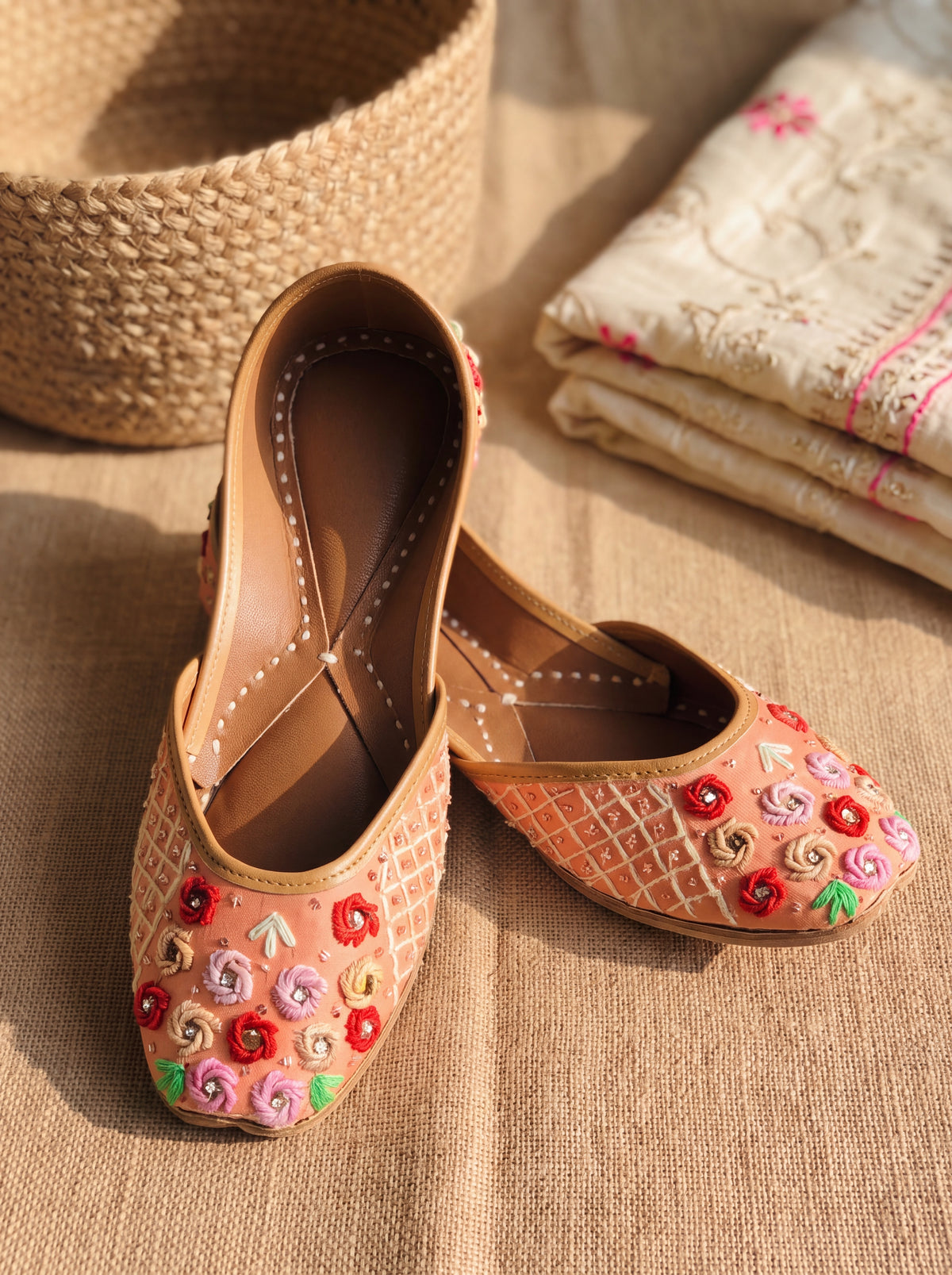 Peach Bloom Floral Juttis