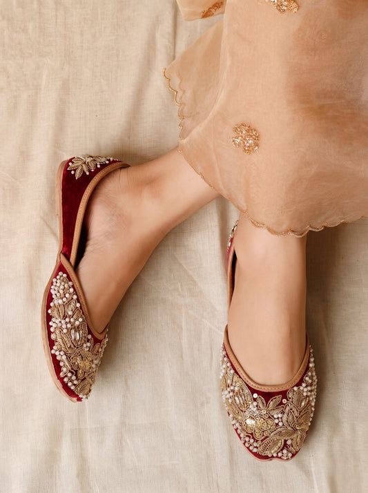 Royal Crimson Zardozi Jutti