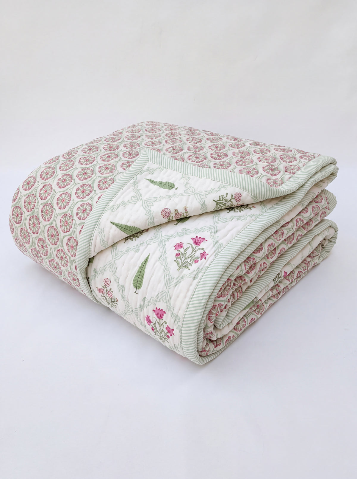 Ivory Pink Floral Printed Cotton Razai with Green Leaf & Botanical Motifs